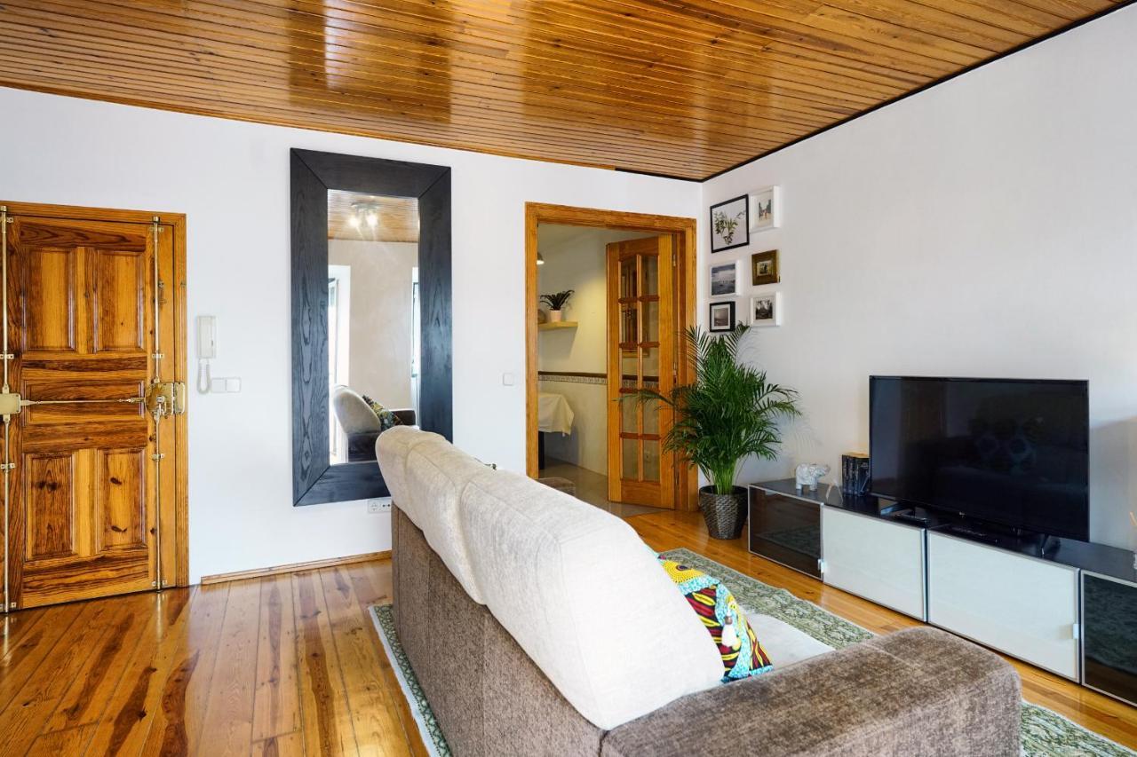Apolonia Train Spot Apartment Lisbon Bagian luar foto