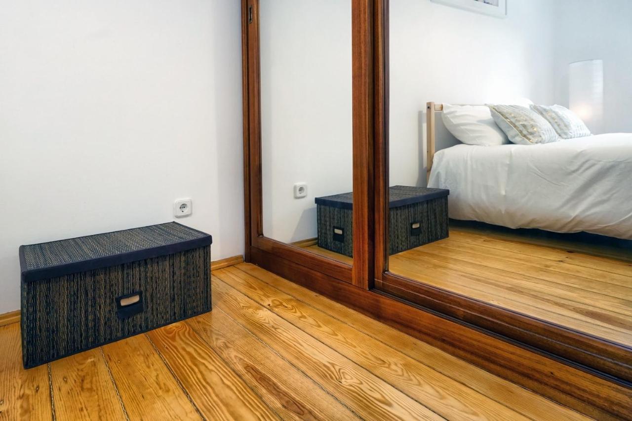 Apolonia Train Spot Apartment Lisbon Bagian luar foto